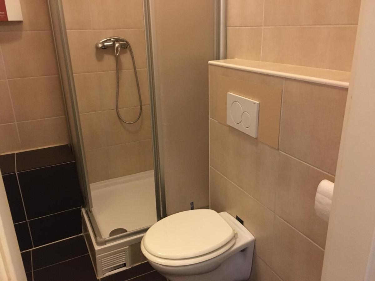 Ferienwohnung Macfewo Im Zentrum Von Майен Екстериор снимка