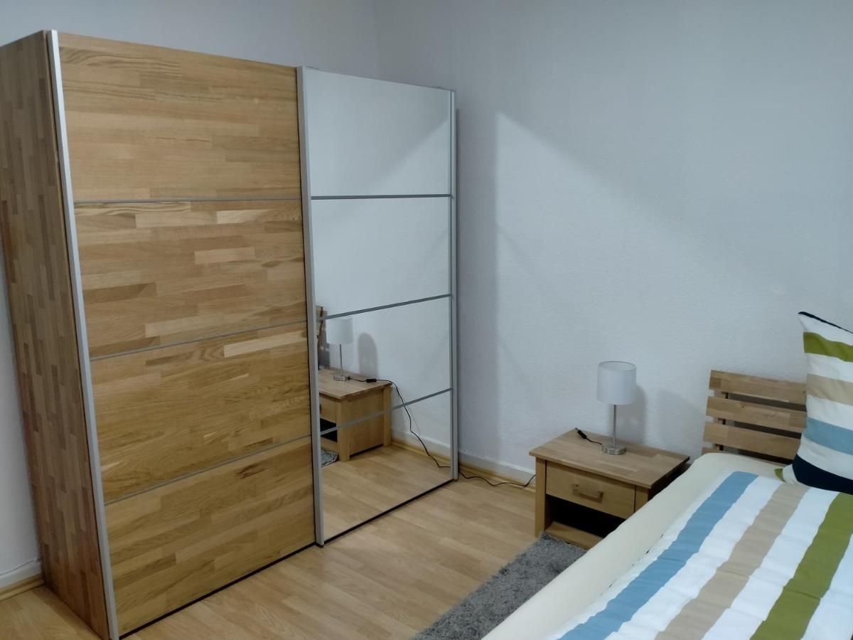 Ferienwohnung Macfewo Im Zentrum Von Майен Екстериор снимка