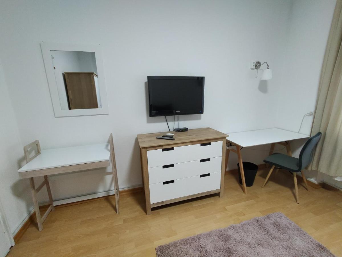 Ferienwohnung Macfewo Im Zentrum Von Майен Екстериор снимка