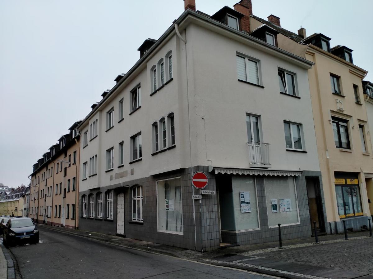 Ferienwohnung Macfewo Im Zentrum Von Майен Екстериор снимка