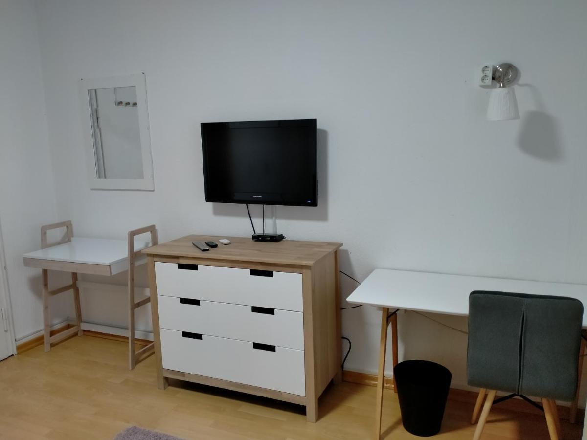 Ferienwohnung Macfewo Im Zentrum Von Майен Екстериор снимка